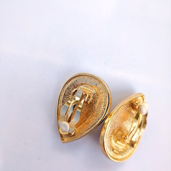 Vintage Avon Clip on Earrings Blue Cabochon Tear Drop Gold Tone‎ Statement Piece - Picture 5 of 7